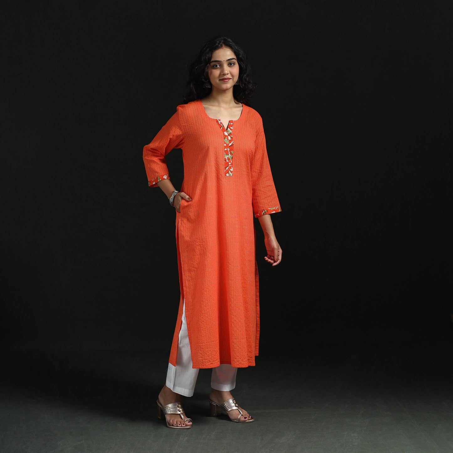 Plain running stitch straight cotton kurta for women 02