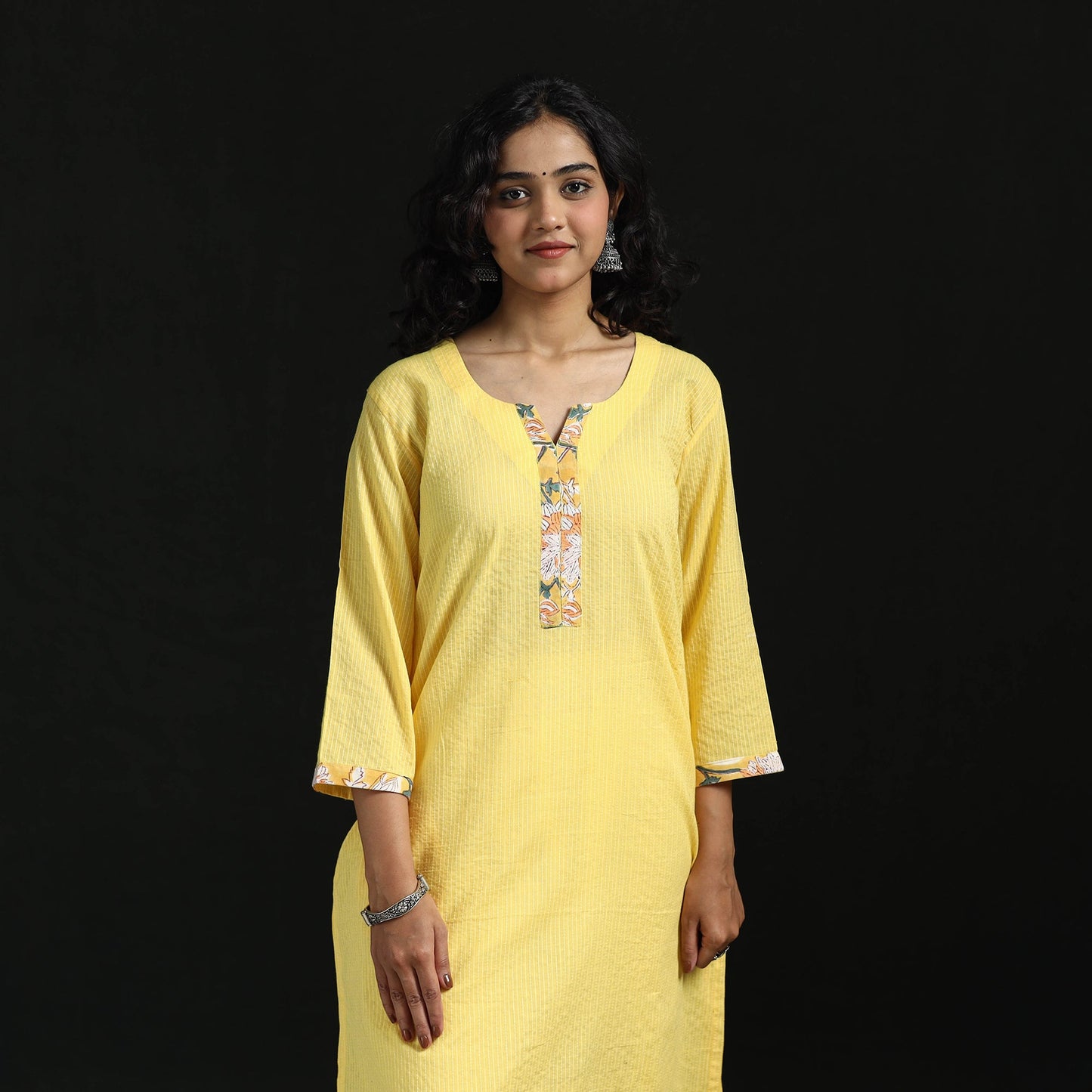 Plain running stitch straight cotton kurta for women 03