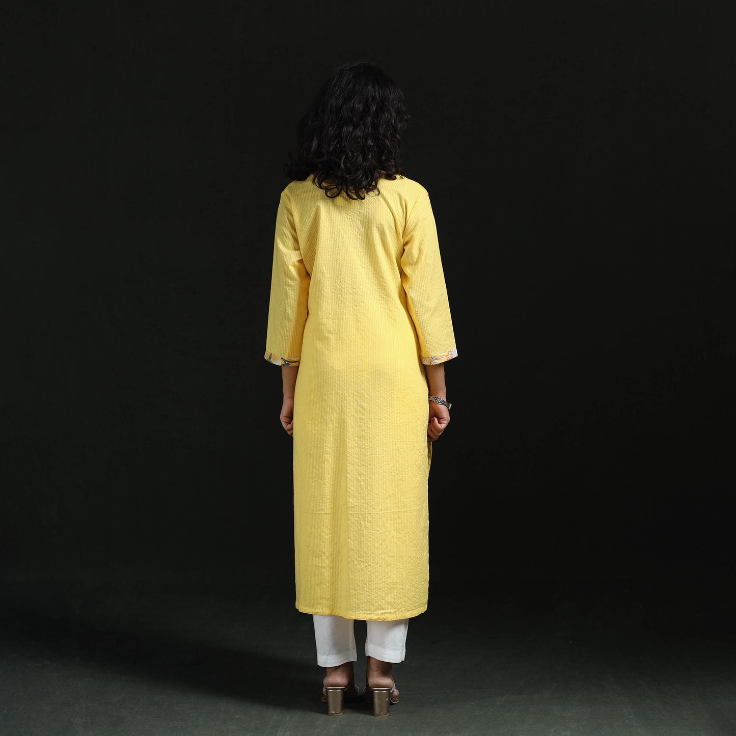 Plain running stitch straight cotton kurta for women 03
