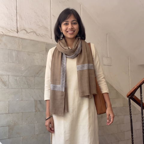 Brown Plain Weave Hashidar Fine Wool Stole, worn by a woman, AI visual of the stole, iTokri
