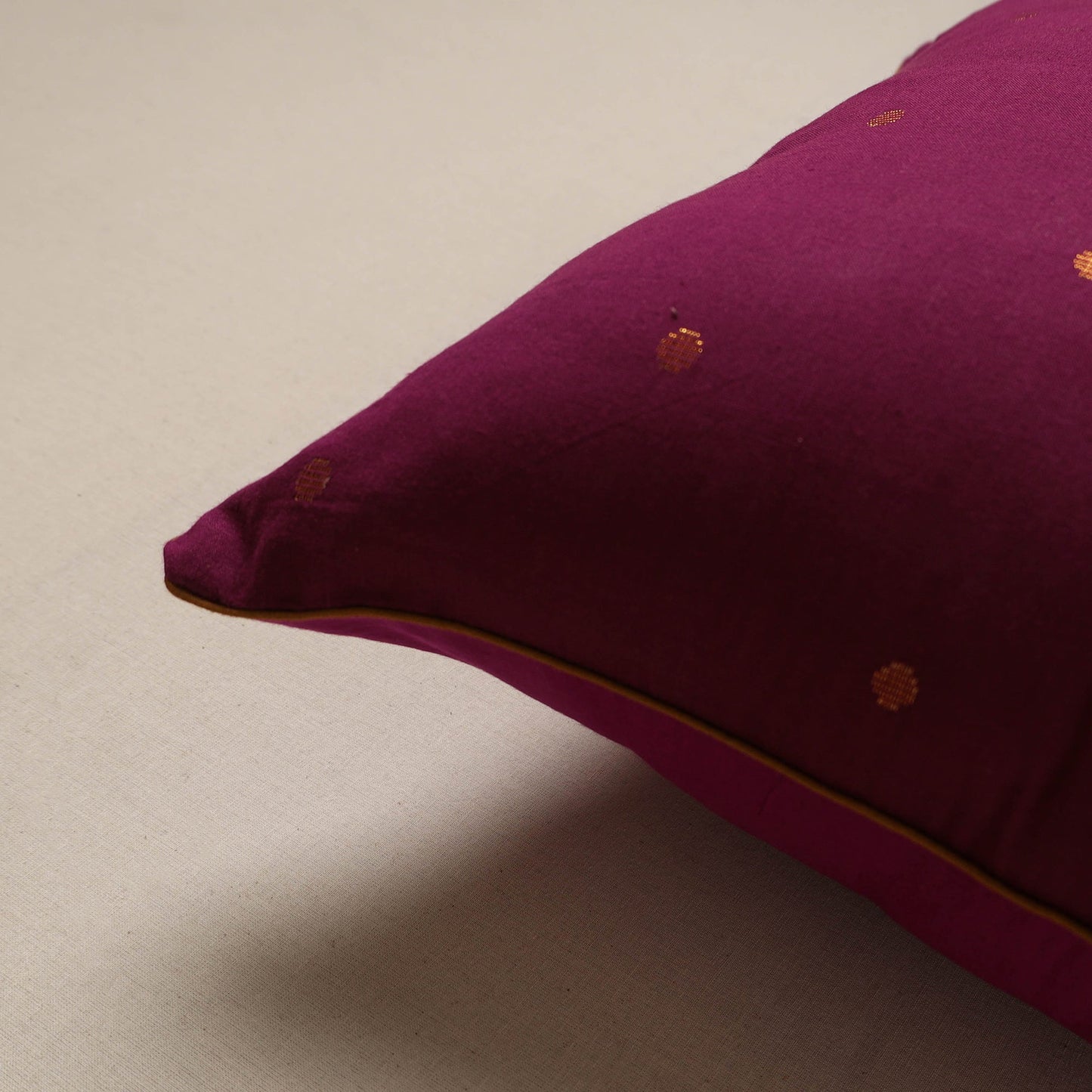 Plain zari buti cushion cover 130 - handcrafted