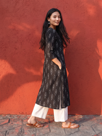 Black Pochampally Ikat Cotton Pintuck Yoke Kurta, side view, straight, calf length, keyhole, 2 buttons, AI visual of the kurta, iTokri