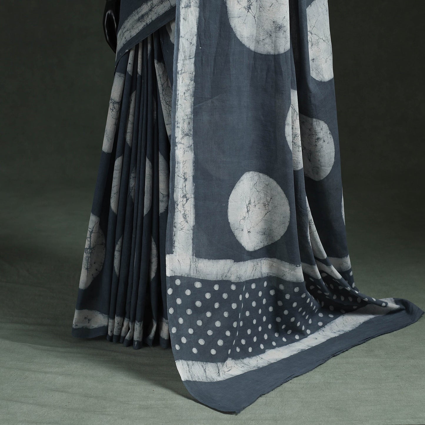 Pure mul cotton hand block batik print saree 31