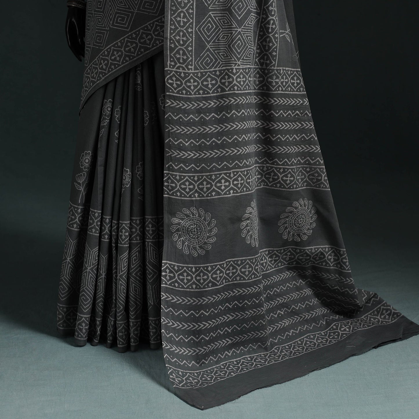 Pure mul cotton hand block jaipur print saree 24