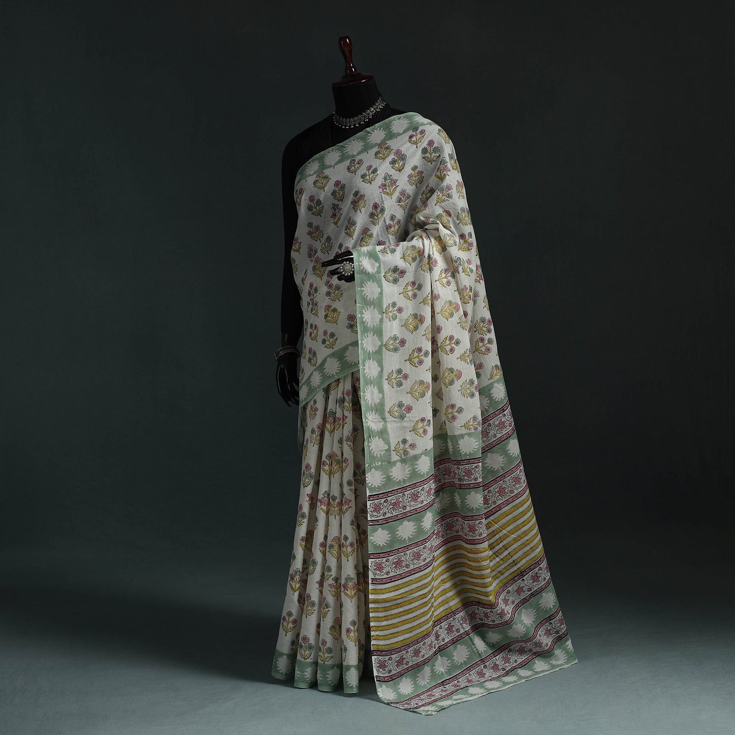 Pure mul cotton hand block sanganeri print saree 09