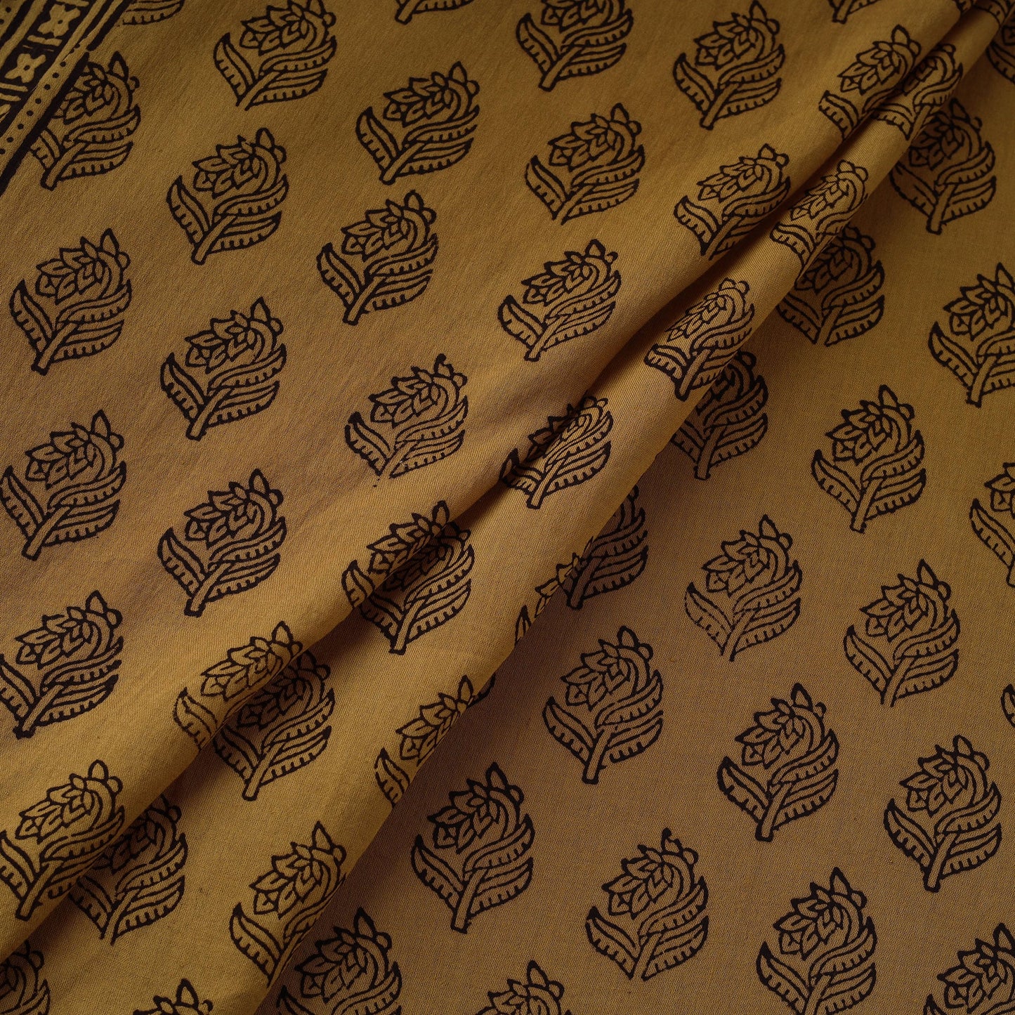 Pure mul cotton natural dyed hand block bagh print fabric