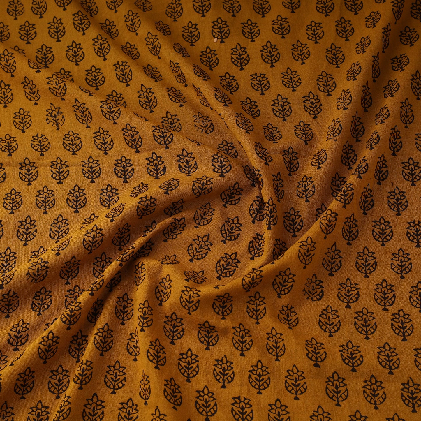 Pure mul cotton natural dyed hand block bagh print fabric