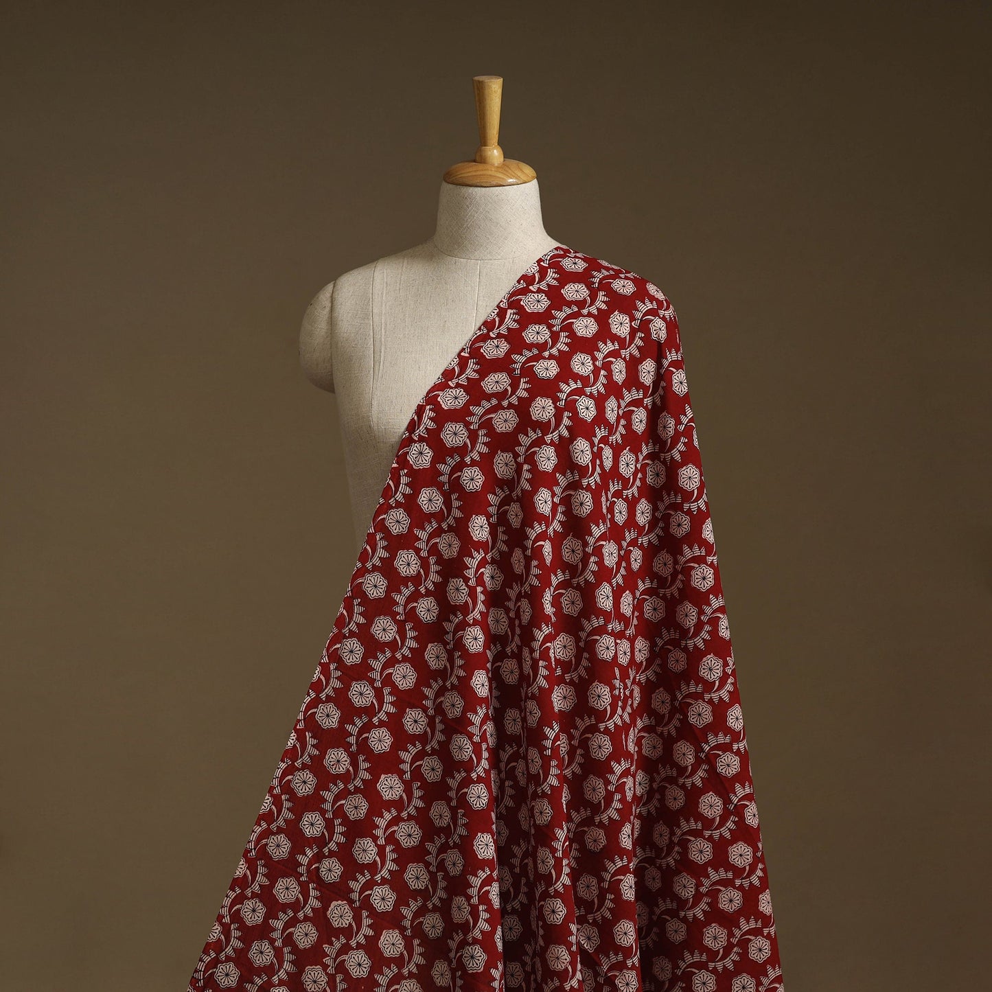 Pure mul cotton natural dyed hand block bagh print fabric