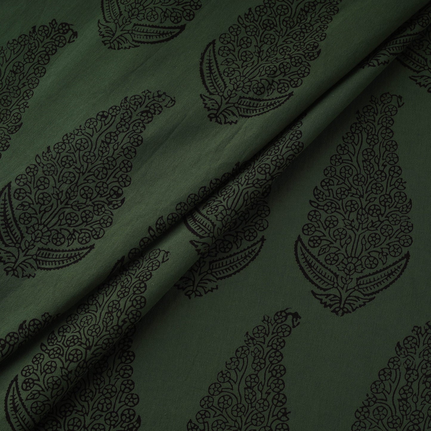 Pure mul cotton natural dyed hand block bagh print fabric