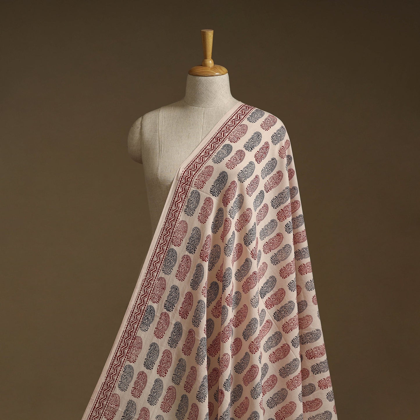 Pure mul cotton natural dyed hand block bagh print fabric