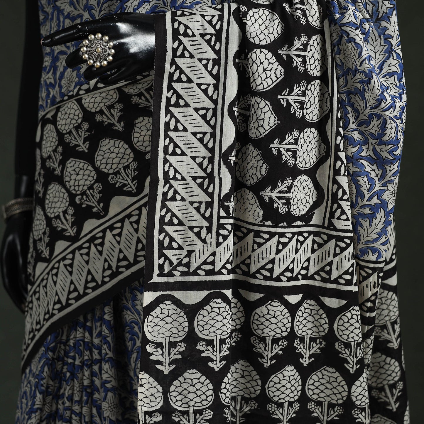 Pure mul cotton natural dyed hand block bagru print saree