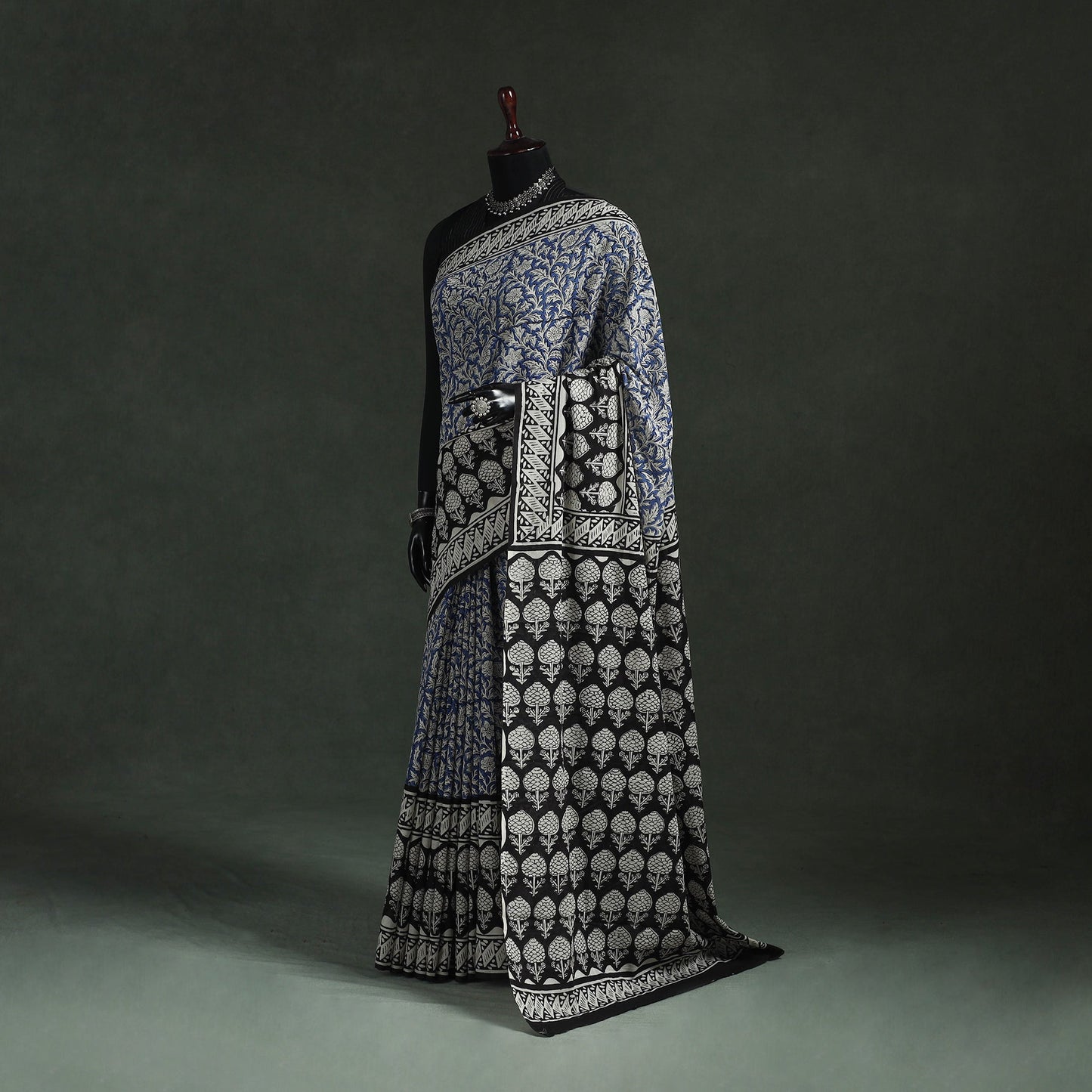 Pure mul cotton natural dyed hand block bagru print saree
