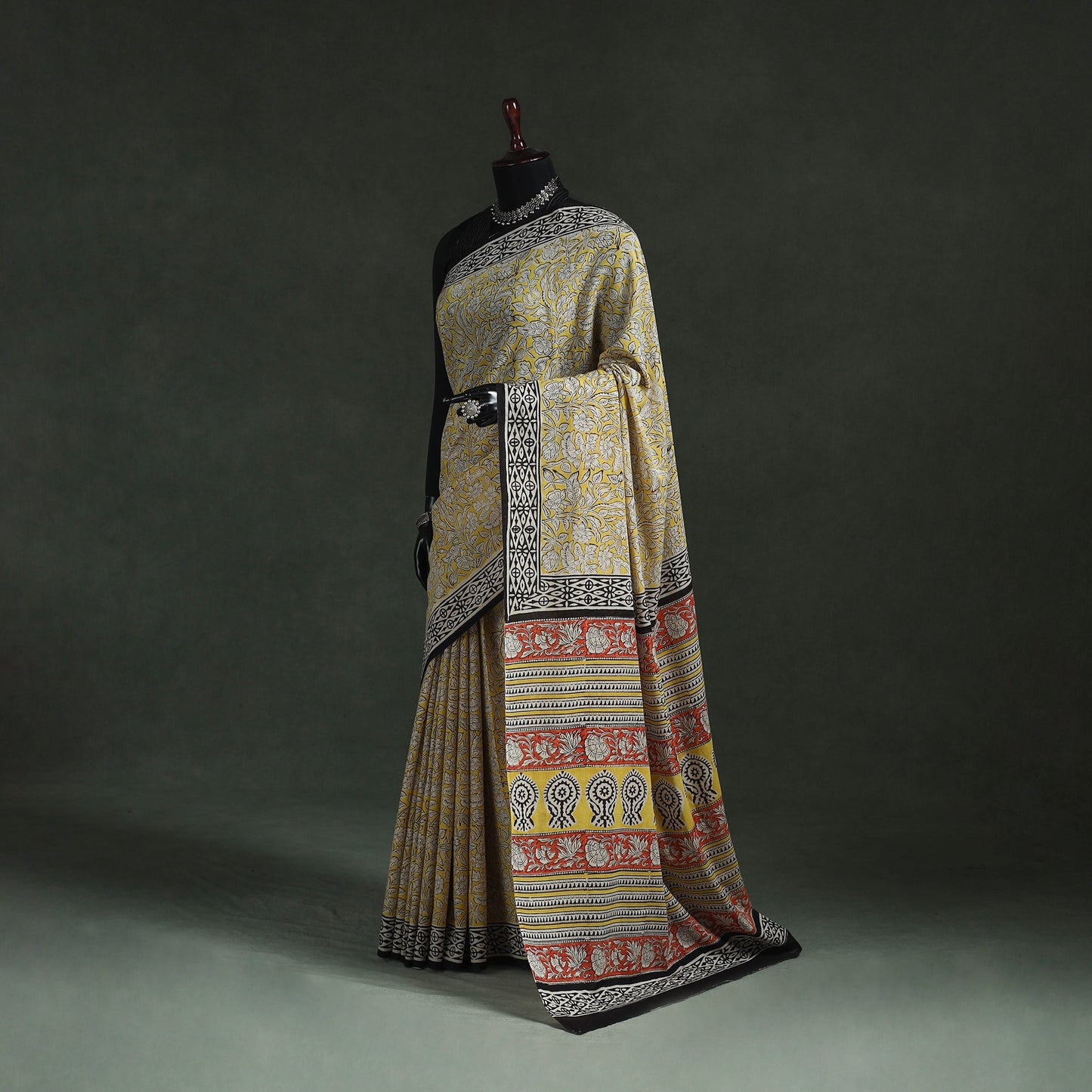 Pure mul cotton natural dyed hand block bagru print saree