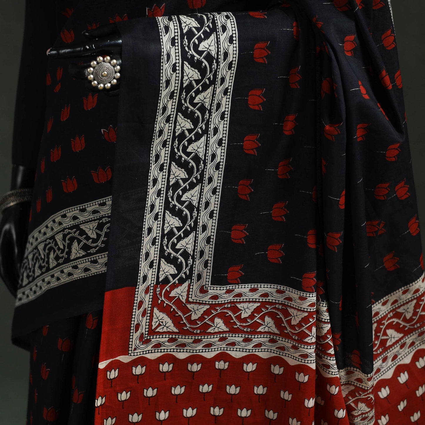 Pure mul cotton natural dyed hand block bagru print saree