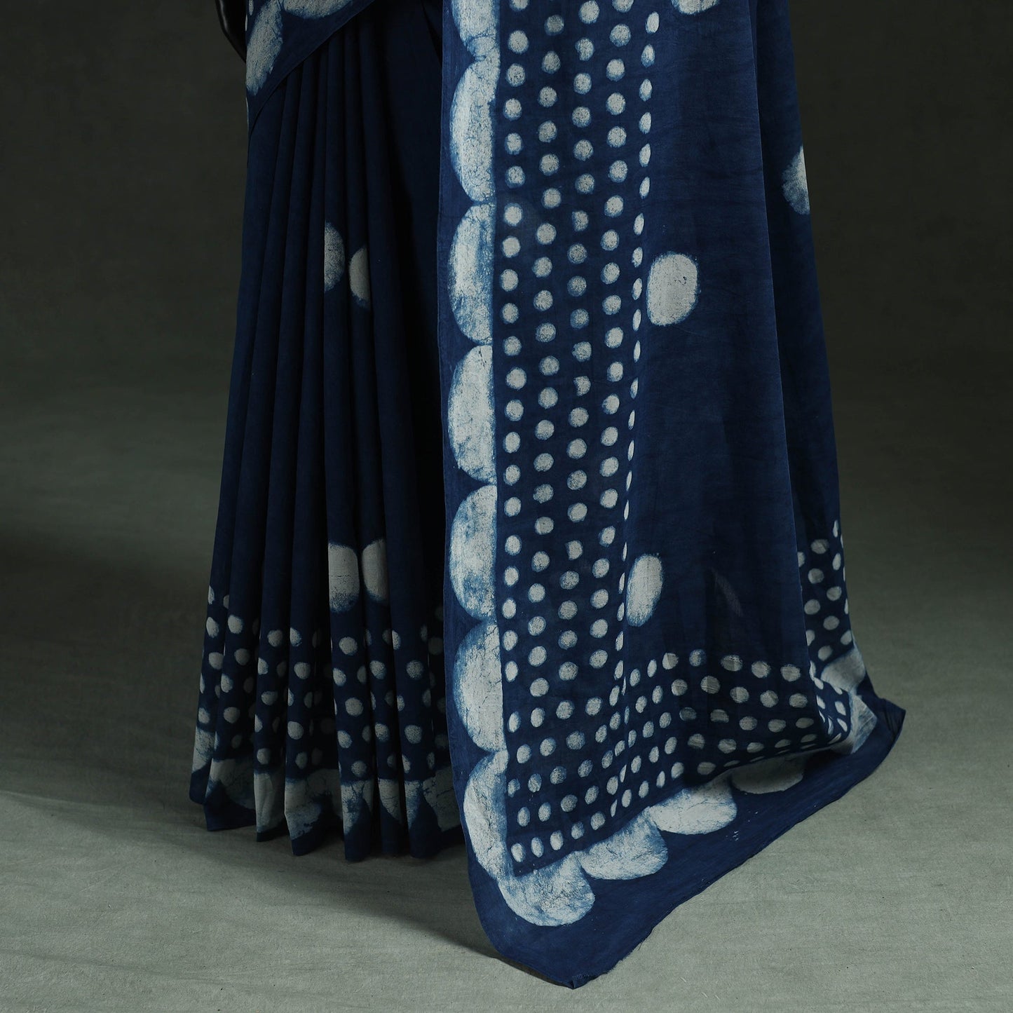 Pure mul cotton natural dyed hand block indigo bagru print