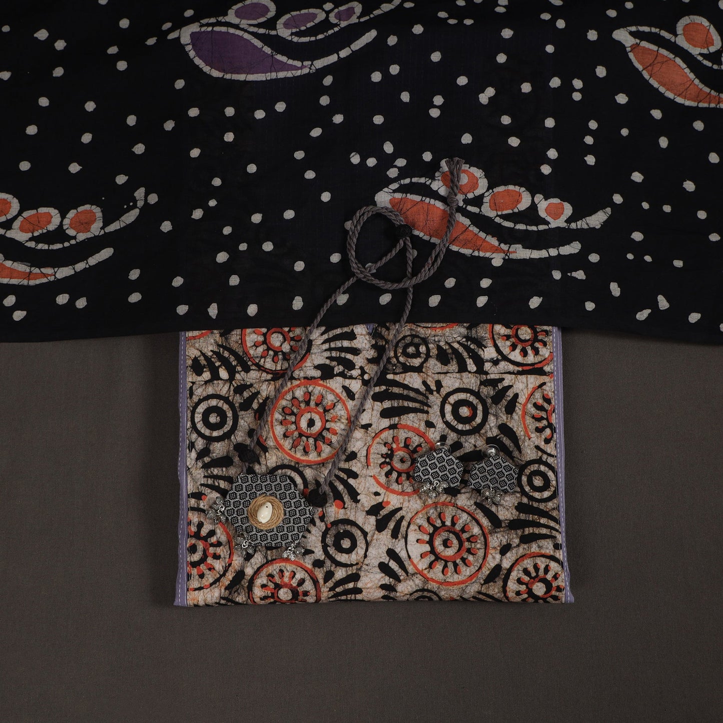 Purple 2pc Unstitched Plain Dress Material with Jewellery Set