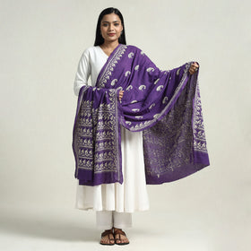 Buy Bolpur Kantha Embroidery Cotton Handloom Dupatta with Tassels Online at iTokri.com