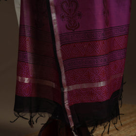 Chanderi silk bagh natural dyed dupatta with zari border 14