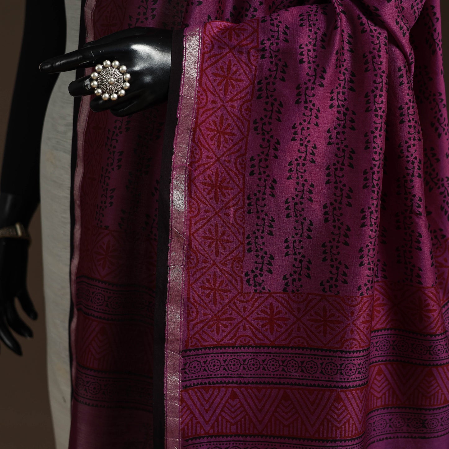 Chanderi silk bagh natural dyed dupatta with zari border 14