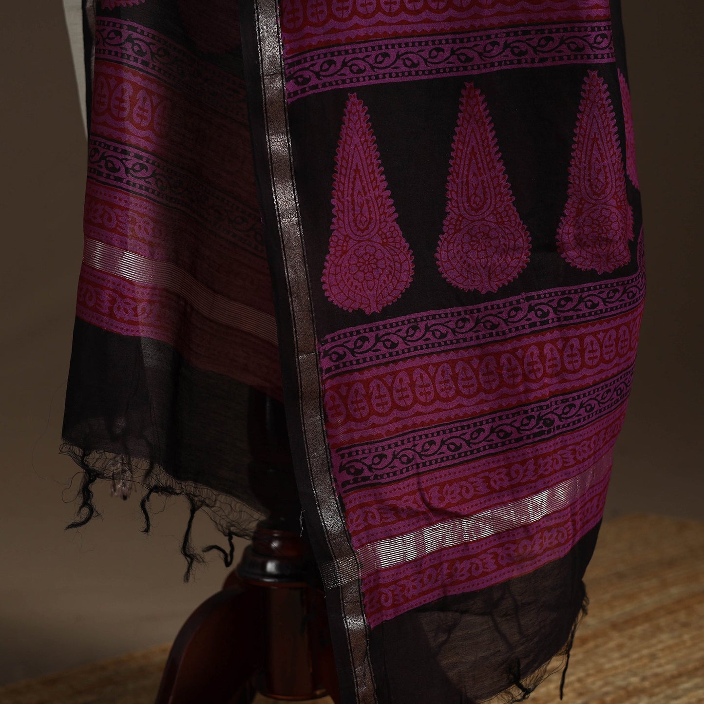 Chanderi silk bagh natural dyed dupatta with zari border 15