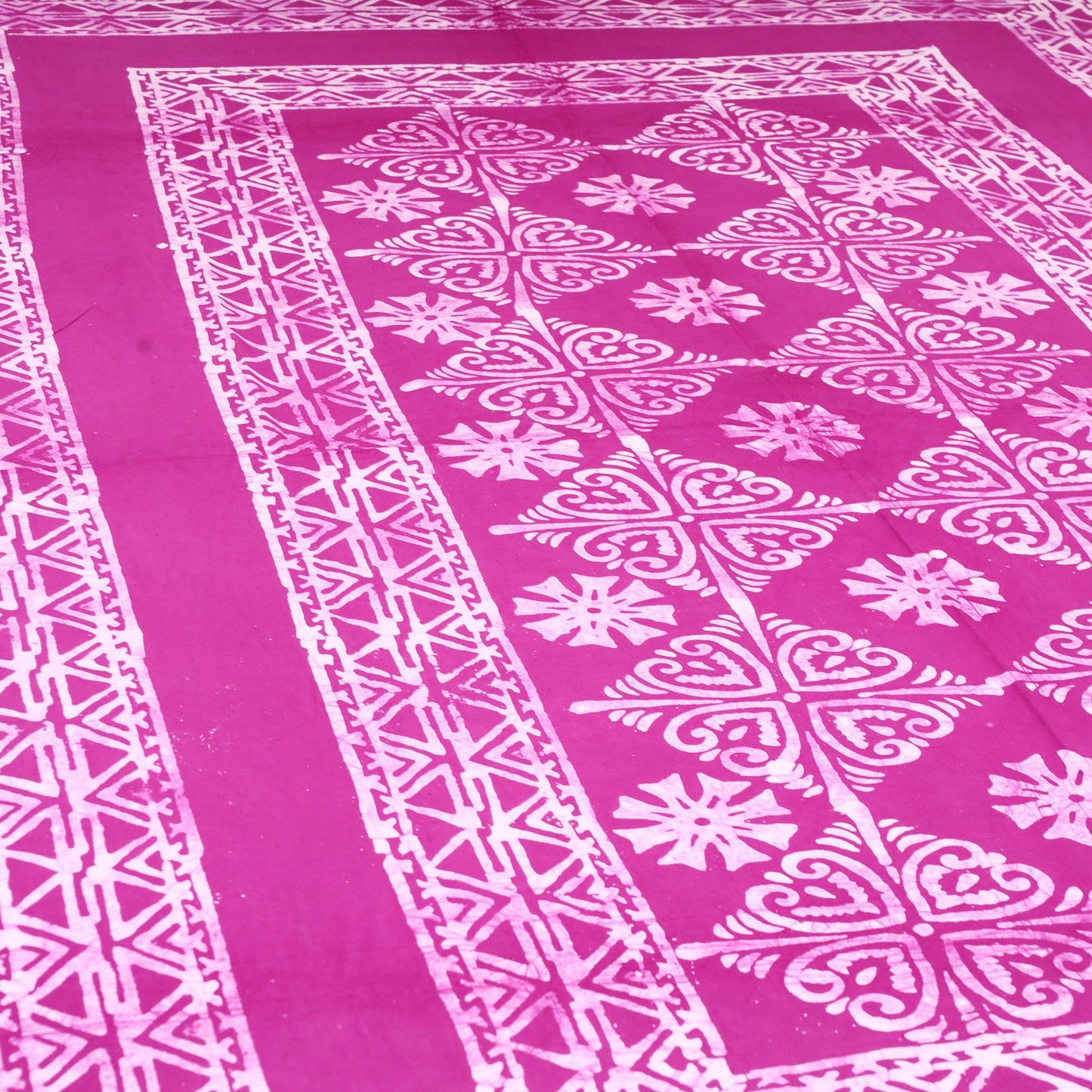 Buy Pink Hand Batik Print Bed Sheet Online at iTokri.com