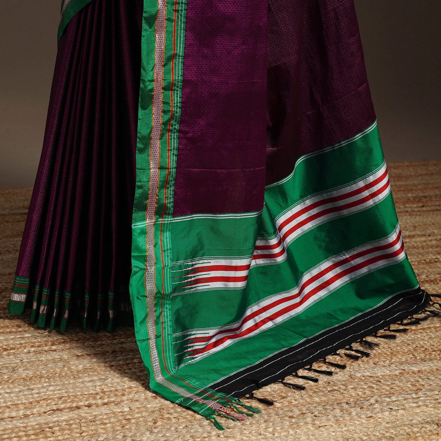 Cotton khun saree with chikki paras border 06 - handcrafted