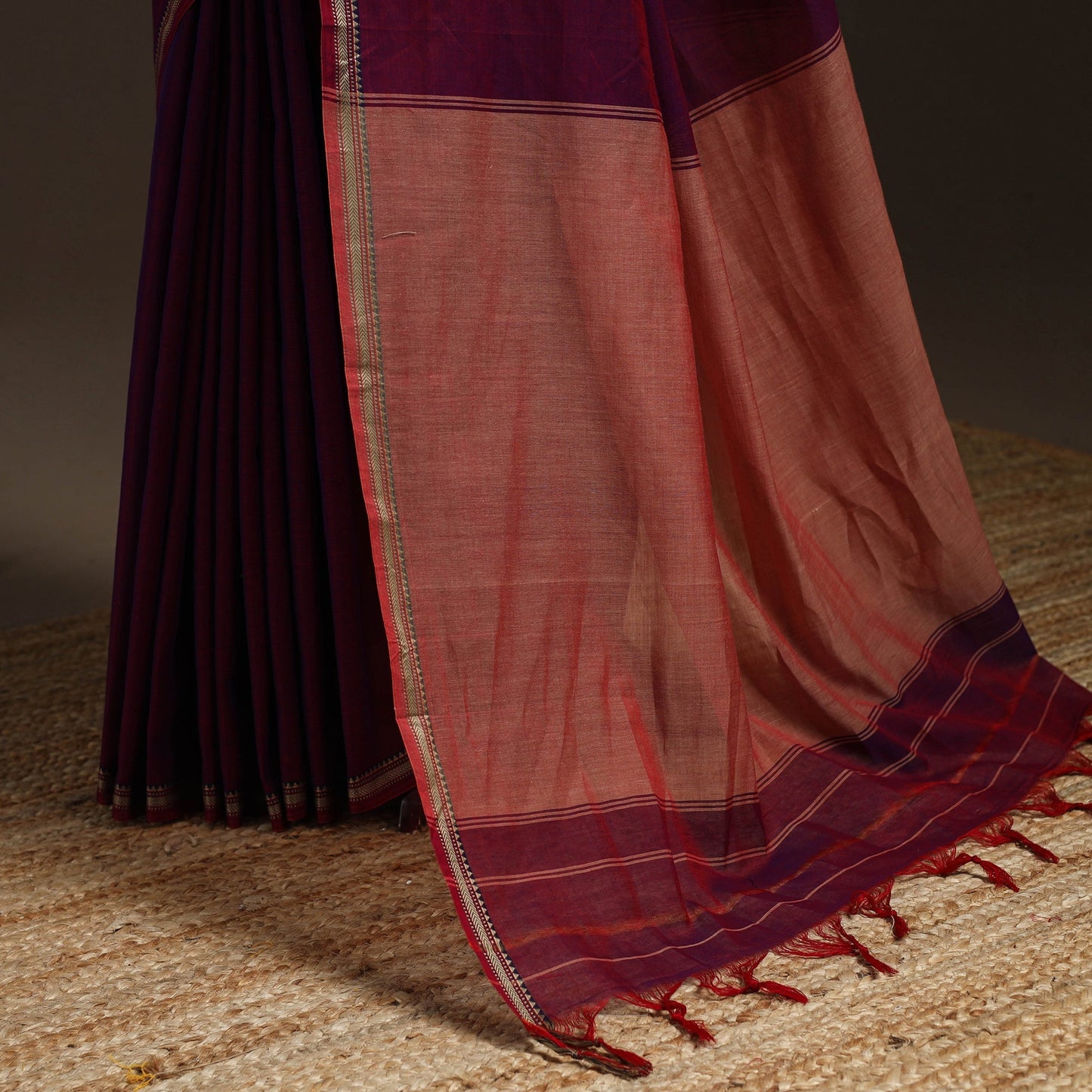 Dharwad cotton saree with border 01 - handcrafted