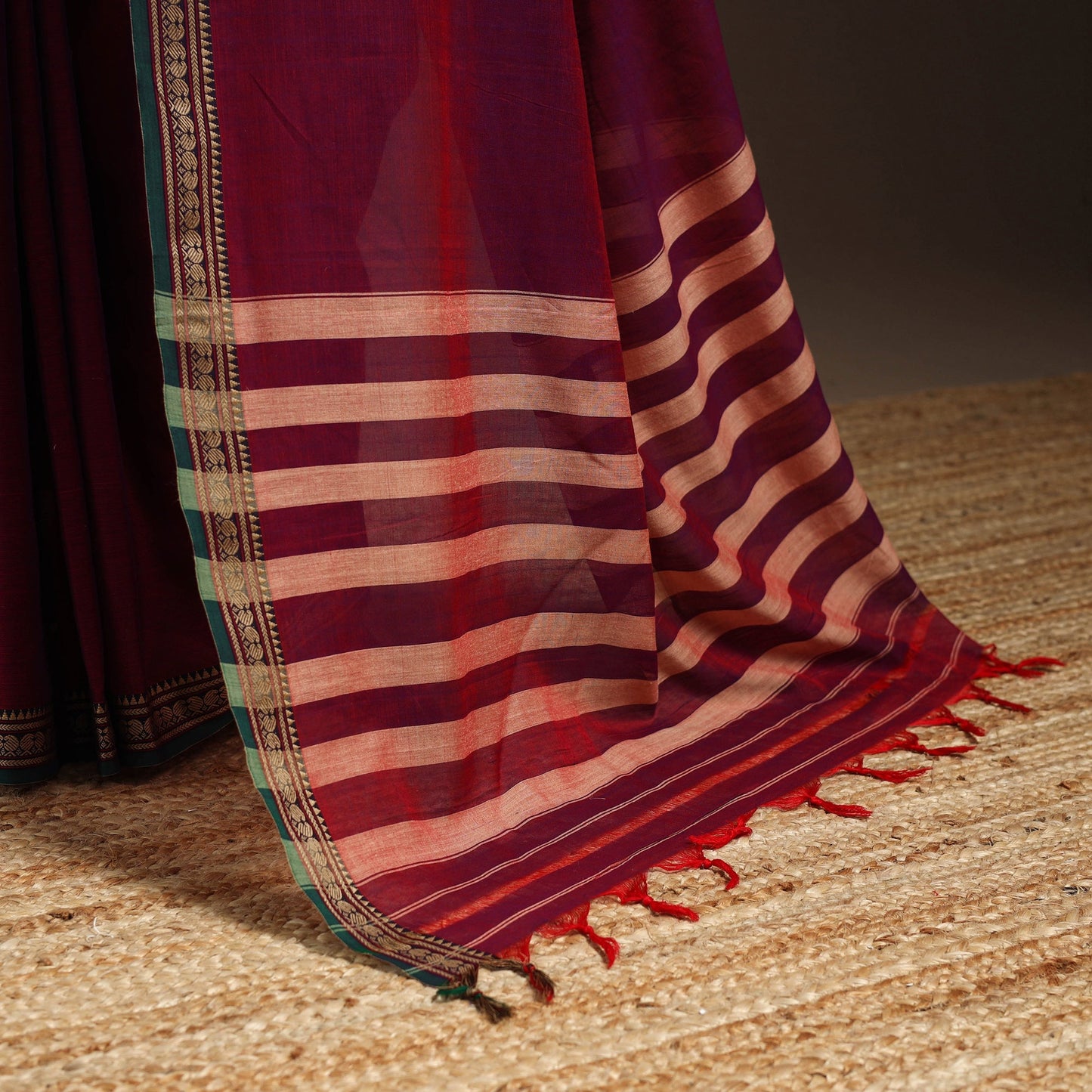 Dharwad cotton saree with border 33 - handcrafted