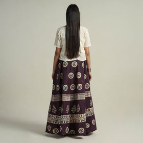 Buy Hand Batik Printed Running Stitch Cotton Long Skirt 24 Online l iTokri.com