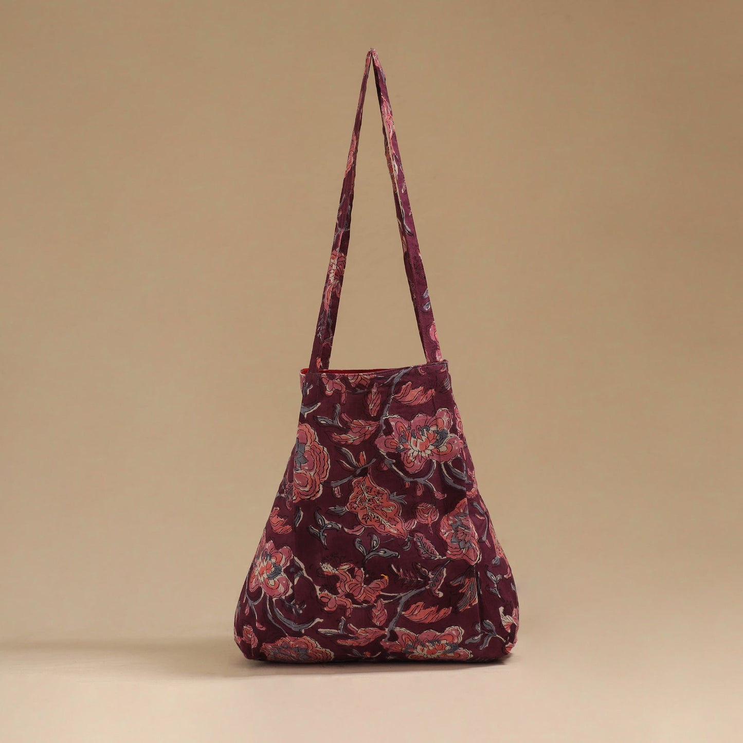 Handcrafted fabric jhola bag 18