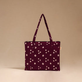 Handcrafted quilted handbag 01