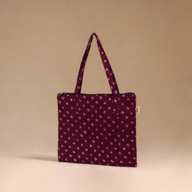 Handcrafted quilted handbag 02