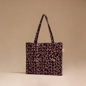 Handcrafted quilted handbag 23