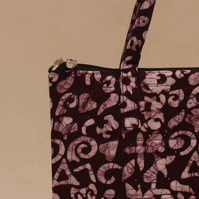 Handcrafted quilted handbag 23