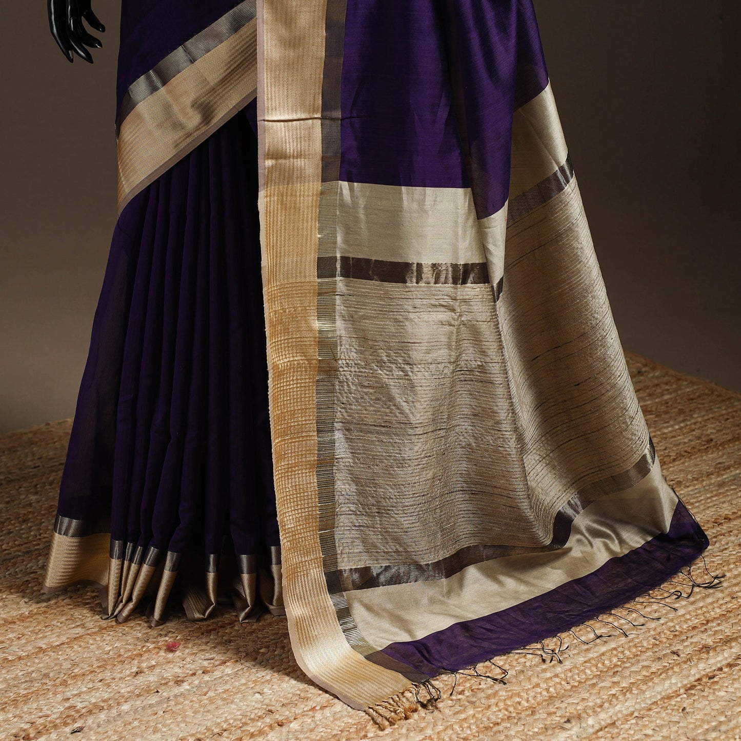 Purple - handloom maheshwari saree with ghicha pallu resham