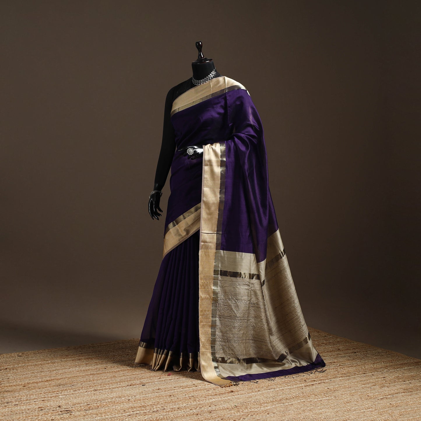 Purple - handloom maheshwari saree with ghicha pallu resham