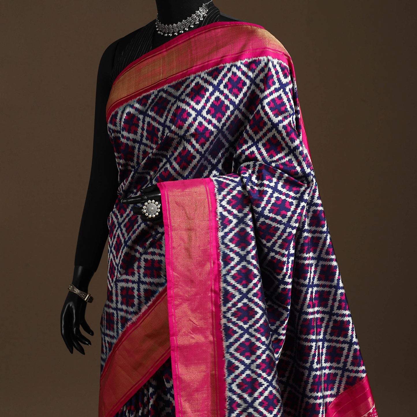 Handloom mulberry silk patola ikat pochampally saree 08