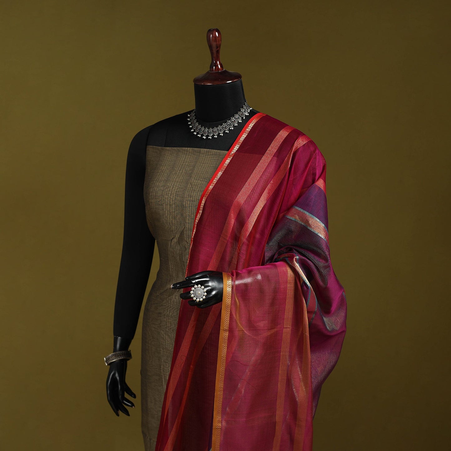 Handloom silk cotton zari work maheshwari dupatta 21