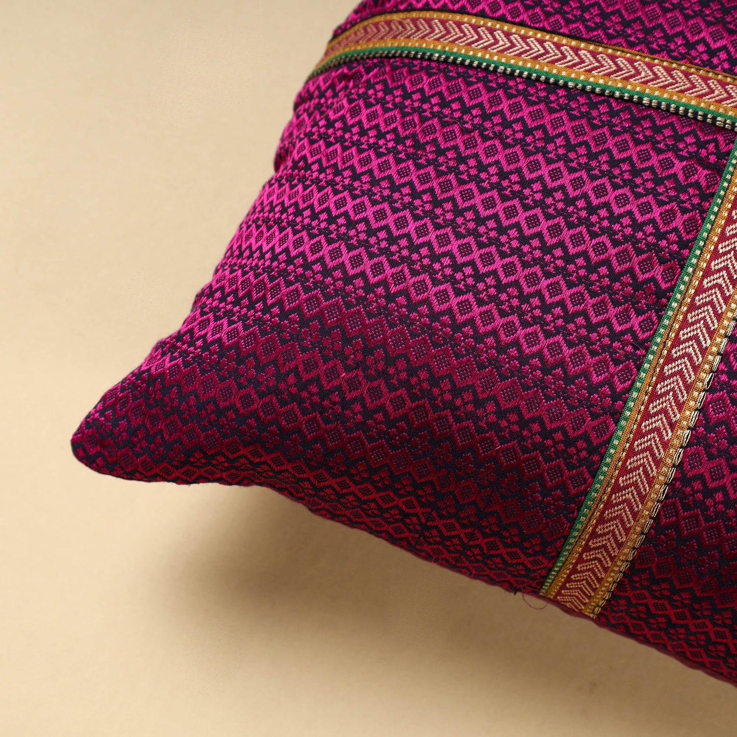  Khun Weave Cotton Cushion Cover (16 x 16 in) 