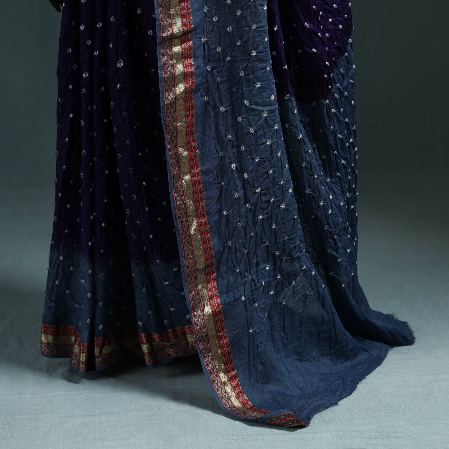 Kutch bandhani tie-dye cotton saree with blouse piece 05