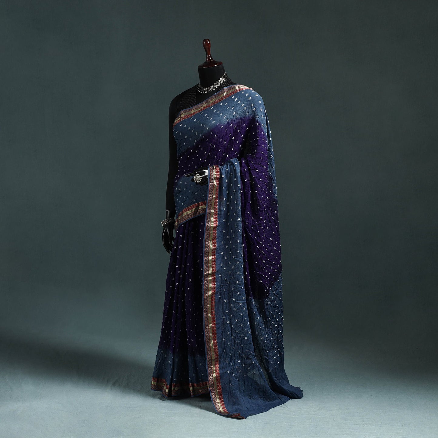 Kutch bandhani tie-dye cotton saree with blouse piece 05