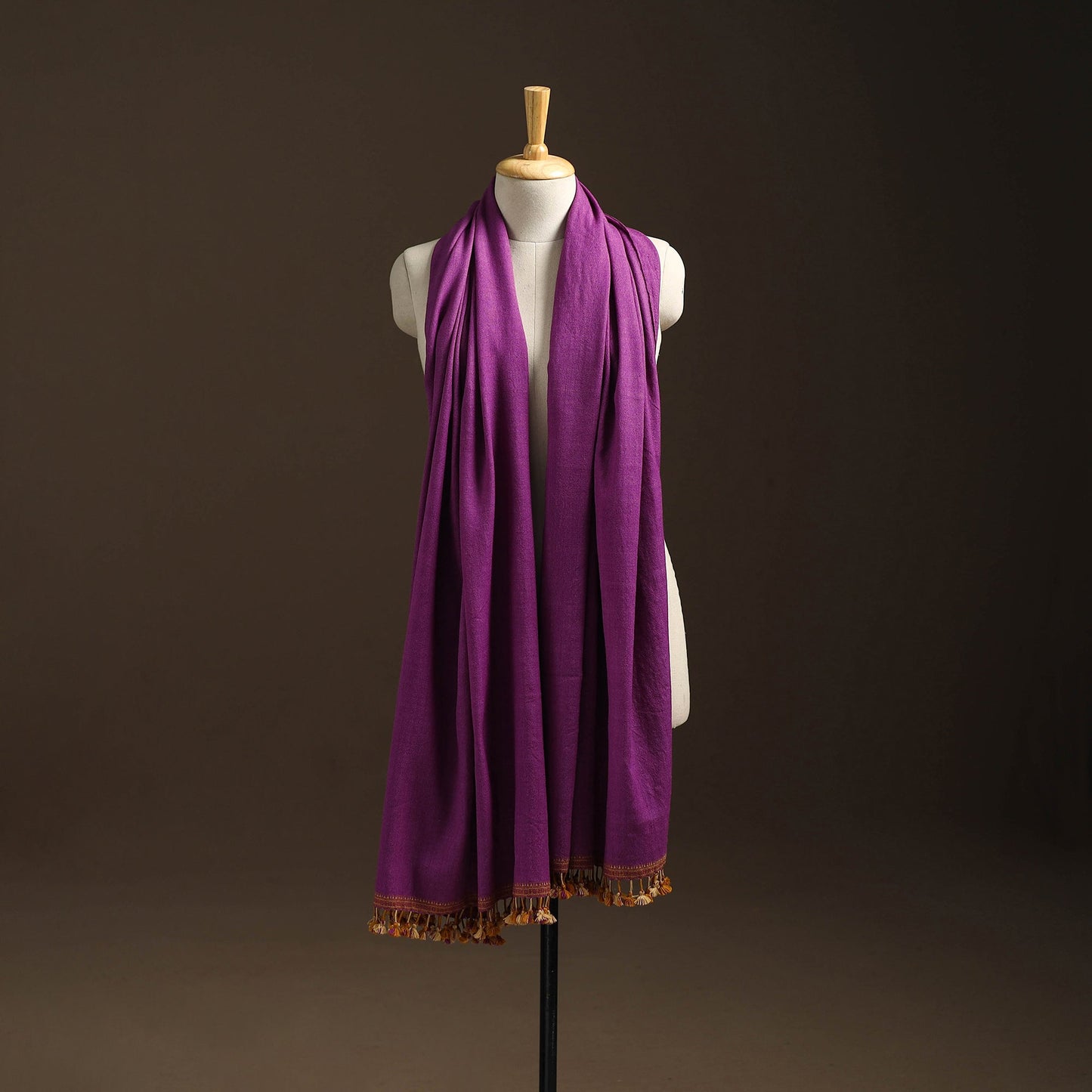 Kutch handwoven merino wool shawl 09 - handcrafted