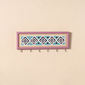 Kutch mud mirror work lippan art key holder (4 x 12 in) 02