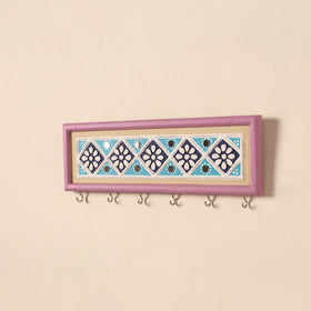 Kutch mud mirror work lippan art key holder (4 x 12 in) 02