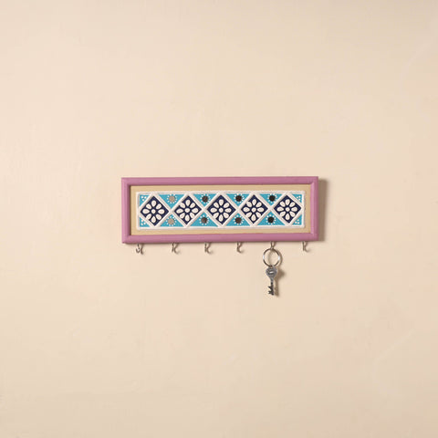 Kutch mud mirror work lippan art key holder (4 x 12 in) 02