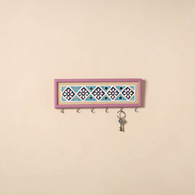 Kutch mud mirror work lippan art key holder (4 x 12 in) 02