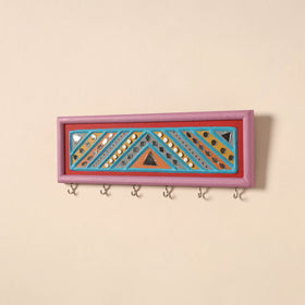 Kutch mud mirror work lippan art key holder (4 x 12 in) 04