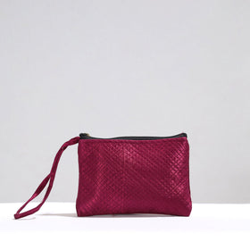  Kutch Pakko Hand Embroidery Mirror Work Mashru Silk Mobile Pouch 95 Online l iTokri.com