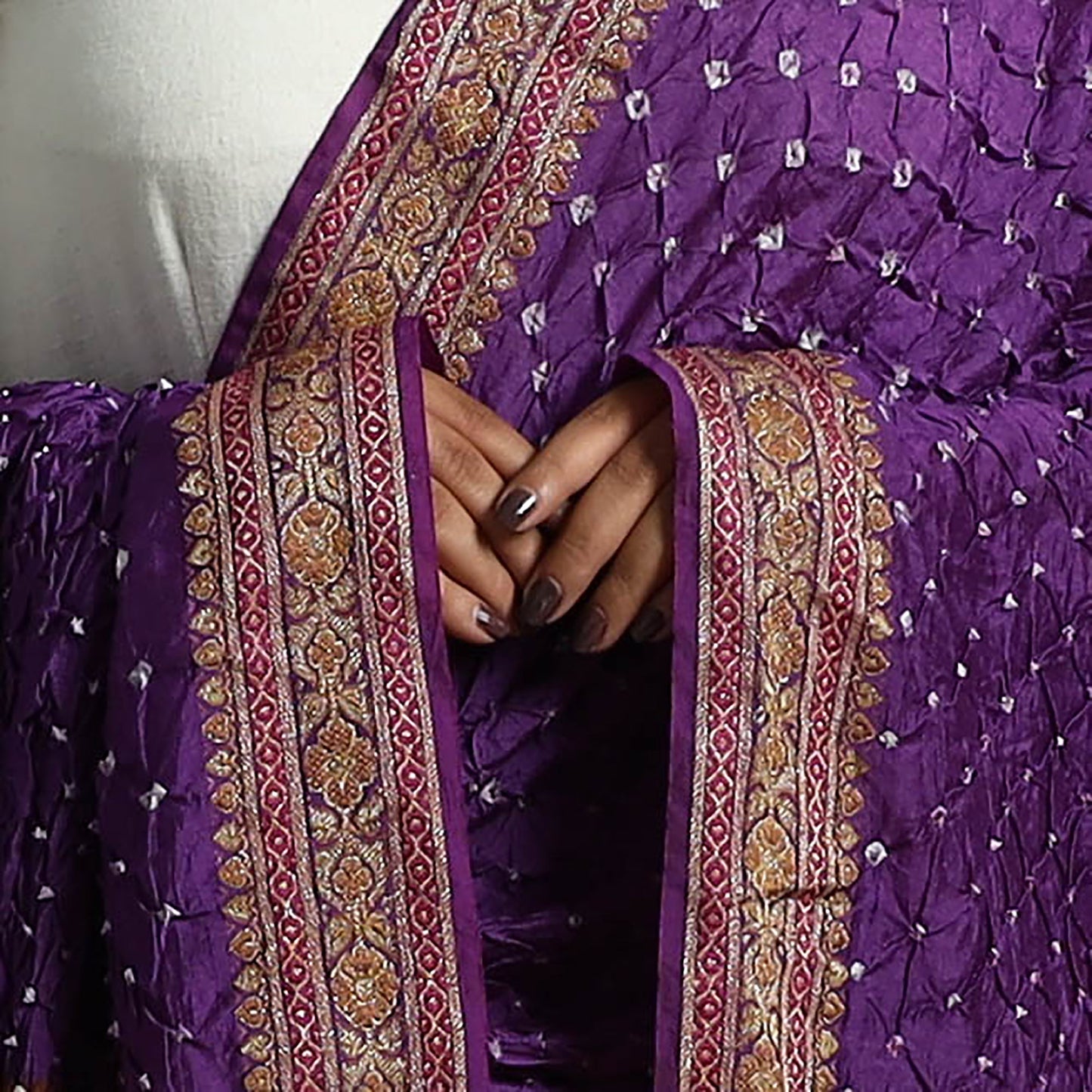  Kutch Tie-Dye Chandrokhani Gajji Silk Bandhani Dupatta