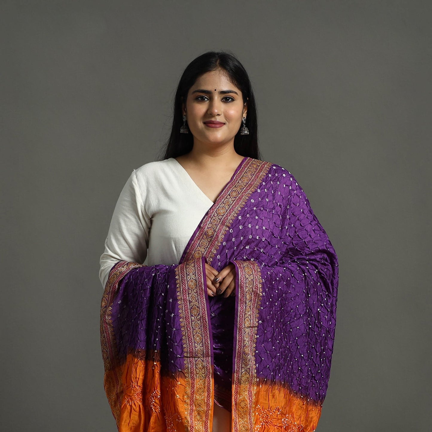  Kutch Tie-Dye Chandrokhani Gajji Silk Bandhani Dupatta